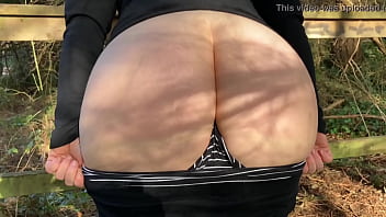 Full Booty Mom Lets Me Touch and Film Her Soft Ass In Public
